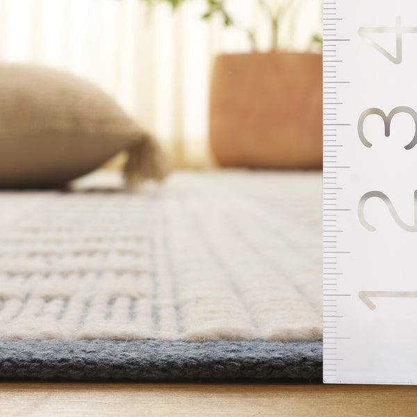 Safavieh Vermont Chic Area Rug Crafted In India – Modern Flatweave Design For Timeless Elegance And Comfort Blue ,Ivory 60% Wool,40% Cotton Vrm951m-5