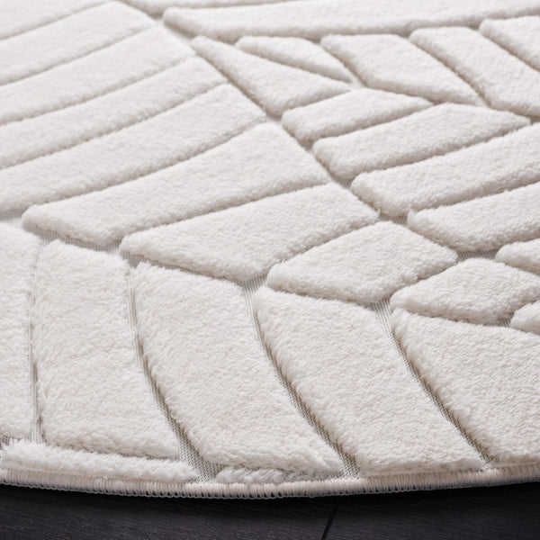 Safavieh Versaillies Ivory Geometric Runner Rug Polyester Low Pile for Hallway or Kitchen 6'-0" x 6'-0" - Round VRS654A-6R