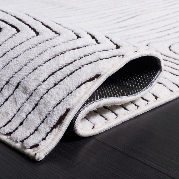 Safavieh Versailles Elegant Ivory & Black Runner — Power‑Loomed Polyester Pile, Washable, Slip‑Resistant Backing 2'-6" x 8'-0" VRS665Z-28