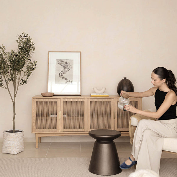 Lh Imports Concrete Mineral Side Table - Stylish Bronze Accent For Indoor/Outdoor Decor And Home Beautification Brown Bronze Concrete Vt072-brz