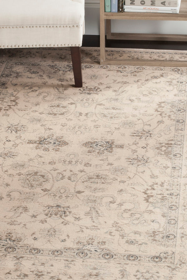 Safavieh Vintage Elegant Area Rug With Traditional Floral Design, Durable Power-loomed Construction, Made In Turkey Creme Polypropylene Pile Vtg430c-35
