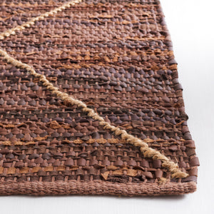 Safavieh Vintage Hand‑Woven Leather Runner 2 Ft 3-Inches X 9 Ft — Warm Brown Natural Geometric Texture, Durable 2'-3" x 5'-0" VTL801T-25
