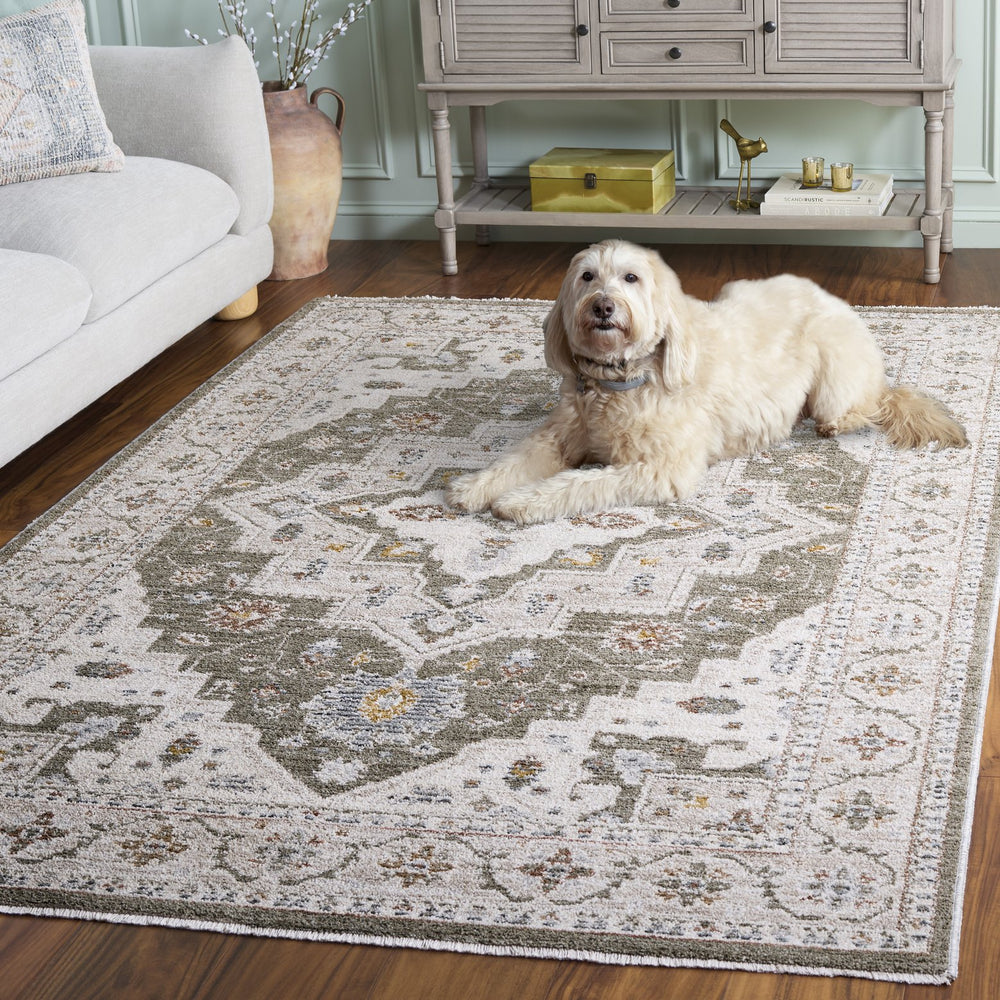 Safavieh Vintage Rosewood 500y Green/Ivory Area Rug - Elegant 5'3" X 7'3" Transitional Design For Any Space Green ,Ivory Polyester Pile Vtr500y-5