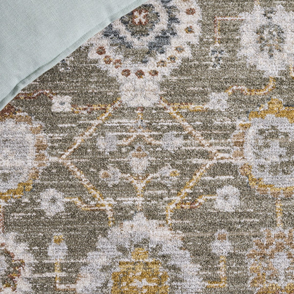 Safavieh Vintage Elegant Transitional Area Rug In Ivory And Grey With Rust Accents For Stylish Decor Green ,Ivory Rust Polyester Pile Vtr502y-5