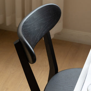 English Elm (set of 2) Solid Oak Dining Chairs Fas Grade Ergonomic Curved Back Modern Farmhouse Black W1283P536048