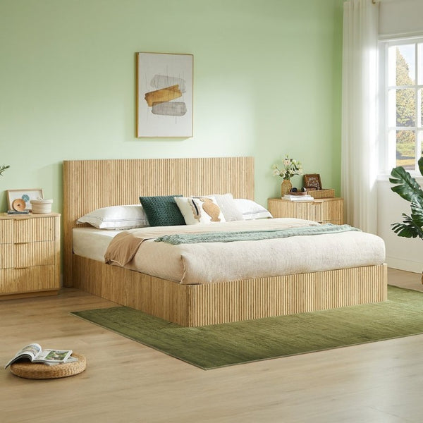 English Elm King Hydraulic Lift Storage Bed Oak Finish Curved Headboard with Wooden Slat Platform W1820S00080