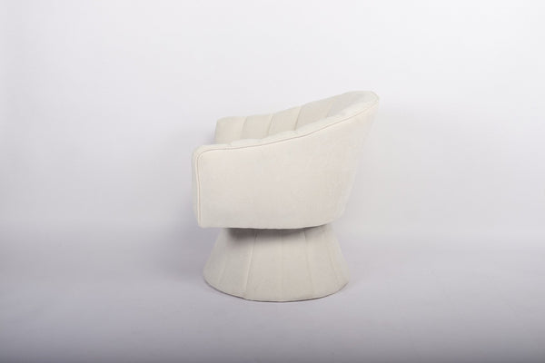 English Elm Modern Striped Upholstered Accent Chair with Lumbar Support and Matte Black Metal Legs Cream W2105P509591