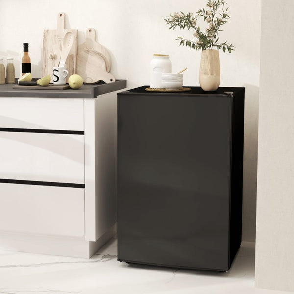 English Elm Homcom 4.5 Cu Ft Compact Refrigerator with Freezer Quiet Energy Efficient Dorm Fridge Black W2225P597557