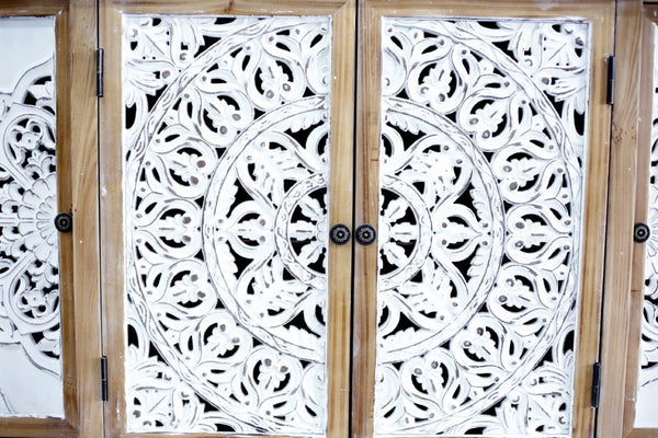 English Elm 4-Door Carved Grille Fir Wood Cabinet Slim Distressed Finish for Entryway or Dining W2295P511176