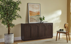 English Elm 64-inch Media Console Low Profile Mdf Tv Stand with Magnetic Doors for Living Room Walnut W2972P514562