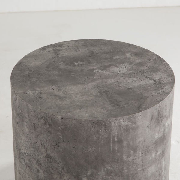 English Elm Nesting Coffee Tables Round Faux Concrete Finish Industrial Modern Accent Duo for Small Spaces Stone Gray W3081P440056