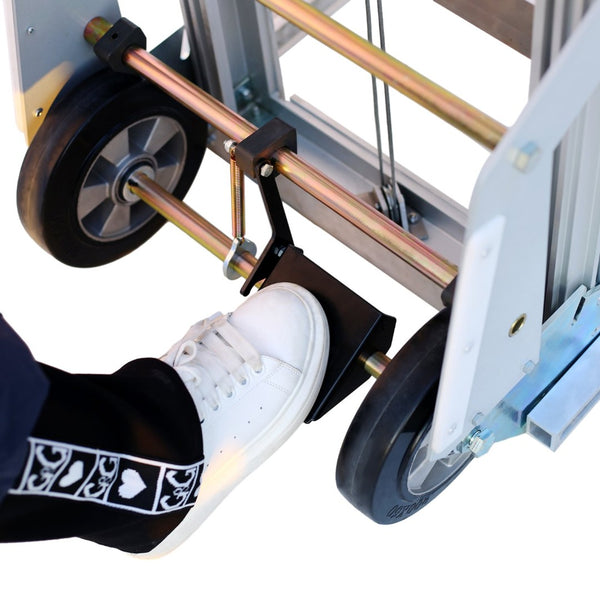 English Elm Aluminum Portable Load Lifter with Folding Frame and Integrated Ramp for Warehouse Use W465104037
