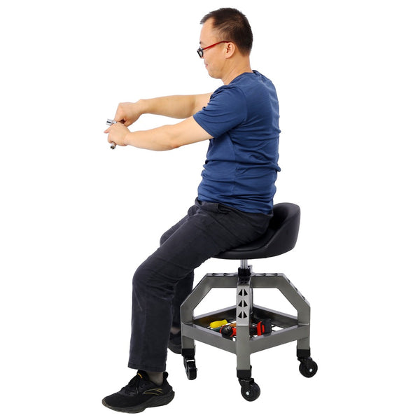 English Elm Pneumatic Swivel Rolling Mechanics Stool with Foam Cushion and Heavy Duty Shop Casters Gray W46590155