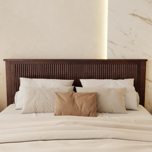 English Elm Queen Solid Rubberwood Platform Bed with Wave Headboard and Reinforced Slat Base Walnut W504P473259
