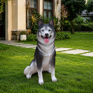 English Elm Lifelike Husky Statue Hand-Painted Resin Figurine for Garden Patio and Home Decor W5398P496066