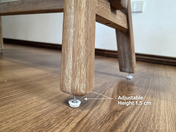 English Elm Solid Rubberwood Farmhouse Bench with Matte Grain Finish for Entryway or Bedroom W5599P512774