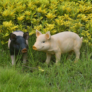 English Elm Garden Resin Pig Figurine Set Hand Painted Farm Statues for Yard Patio Lawn Decor W5709P535607