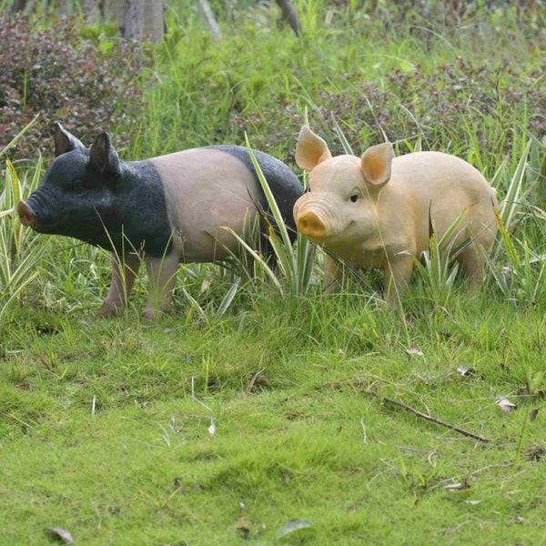 English Elm Garden Resin Pig Figurine Set Hand Painted Farm Statues for Yard Patio Lawn Decor W5709P535607