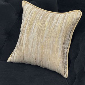 English Elm Fx-P31-Bk Velvet Chesterfield Sofa Tufted Three Seat Couch with Carved Wood Legs W576P531294