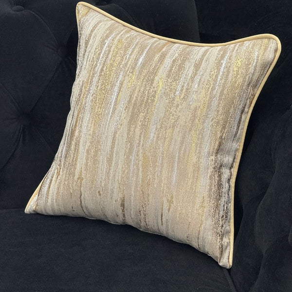 English Elm Fx-P31-Bk Velvet Chesterfield Sofa Tufted Three Seat Couch with Carved Wood Legs W576P531294