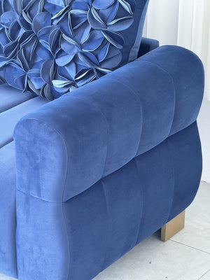 English Elm Fx-P56-Rbh Velvet Sofa with Pleated Backrest and Golden Legs for Modern Living Rooms W576S00179