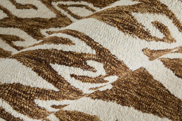 Feizy Rugs Wallace Hand Tufted Wool Medallion Rug for Transitional and Traditional Living Spaces 5' x 8' WAL8A43FBRN000E10