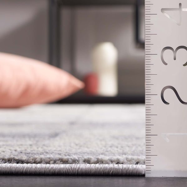 Safavieh Whisper 822 Power Loomed Modern Rug Grey / Light Beige 5'-3" x 7'-6"