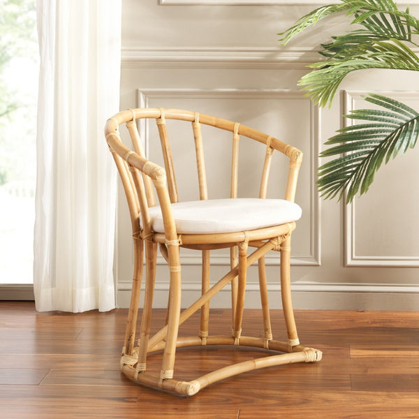 Safavieh Bates Rattan Accent Chair - Modern Balinese Design With Curved Silhouette For Timeless Elegance WIK6500B