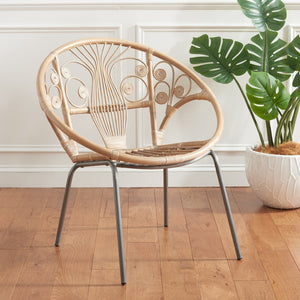 Safavieh Carlson Rattan Accent Chair - Elegant Curved Design With Floral Details For Stylish Living Spaces WIK6505A
