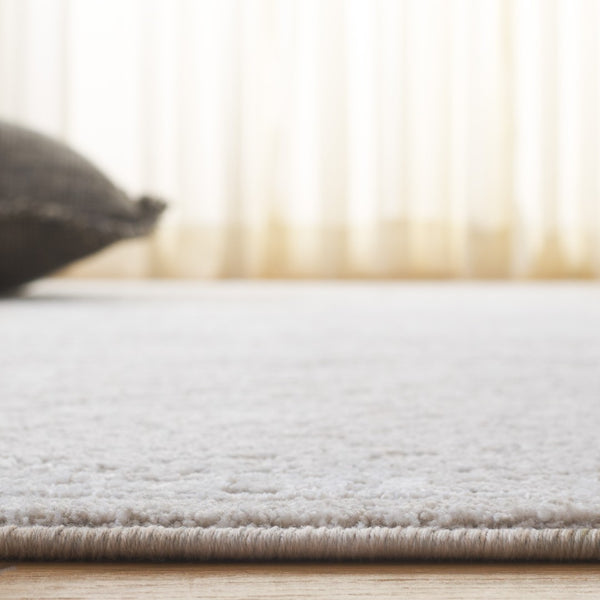 Safavieh Wisteria Elegant Area Rug - Luxurious Polyester, Timeless Traditional Style For Any Living Space Beige ,Ivory Polyester Wst604b-8