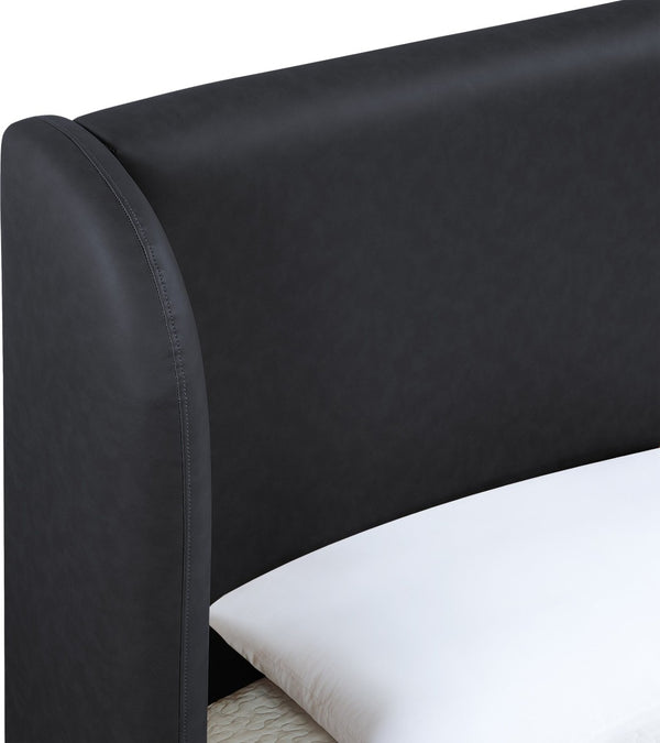 Meridian Furniture Warby Queen Platform Bed Winged Headboard Vegan Leather Upholstered Modern Bedroom Frame Black WarbyBlack-Q