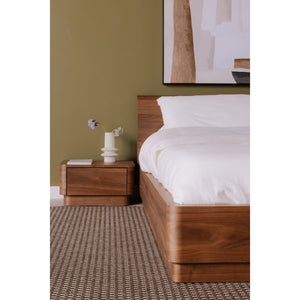 Moe's Home Round Off Bed: Stylish Walnut Frame With Soft Design For Ultimate Bedroom Comfort And Relaxation Brown Walnut Veneer,Plywood,Mdf Yr-1006-03-0