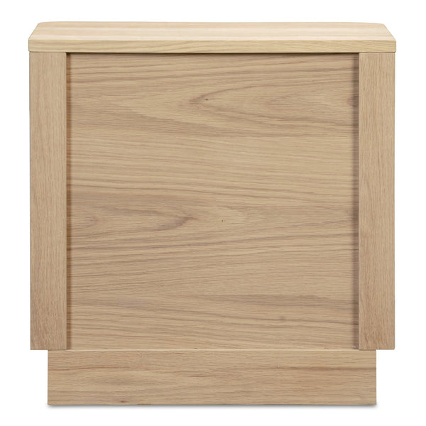 Moe's Home Round Off Tall Nightstand – Elegant Minimalist Design With Generous Storage And Smooth Gliding Drawers Natural Oak Veneer Over Mdf,Rubber Wood Base Yr-1013-24