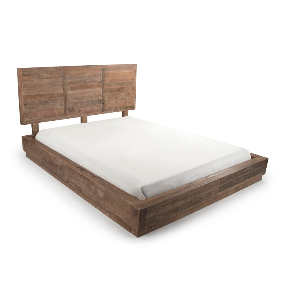 Zentique Cheval King Bed – Elegant Reclaimed Pine Design With Rustic Charm For A Stylish Bedroom Sanctuary Dry Natural Finish Reclaimed Pine Zenkobh-rw03-mkb
