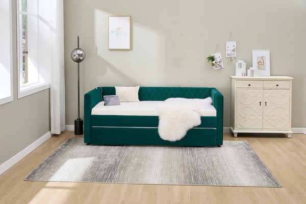 English Elm Emerald velvet daybed with diamond tufted pull-out trundle, modern sturdy frame, luxe guest bed for living spaces W1361S00033