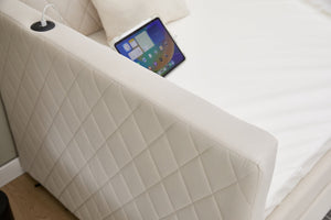 English Elm Beige velvet daybed with diamond-grid pull-out trundle, modern sturdy wood frame for guests and lounge W1361S00031