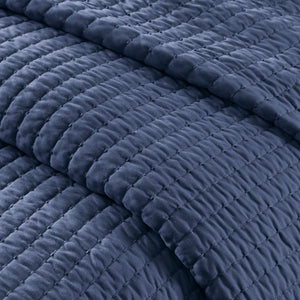 English Elm 3 Piece Quilt Set Keaton Reversible Brushed Microfiber Full/Queen with Antimicrobial Freshness Protection Navy 15.35 L x 17.72 W x 6.3 H B035129034