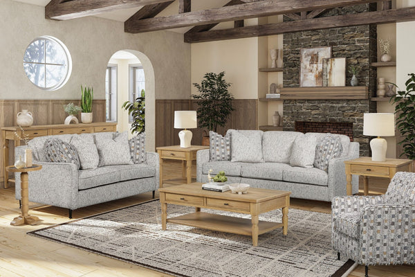 English Elm Spot Pedestal Accent Table with Turned Base and Sculpted Feet for Cozy Living Spaces Tan B2699P447490