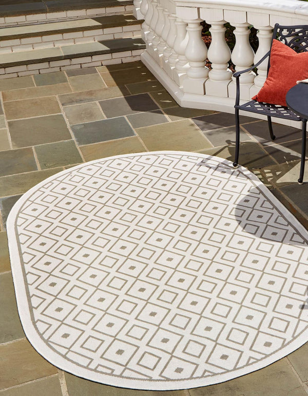 Unique Loom Outdoor Trellis Kafes Machine Made Geometric Rug Ivory, Gray 7' 10" x 10' 0"