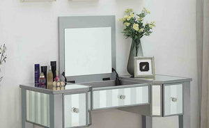 English Elm Transitional Glam Mirrored Vanity with Padded Stool, Spacious Drawers, Central Mirror for Prep and Storage Silver 50 L x 31 W x 16 H B2741P400801