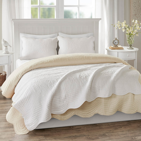 JLA Home Madison Park - Oversized Quilted Throw Adds Vintage-Soft Texture with Scalloped Edges, Breathable Cotton Fill, Machine Washable White MP50-1216