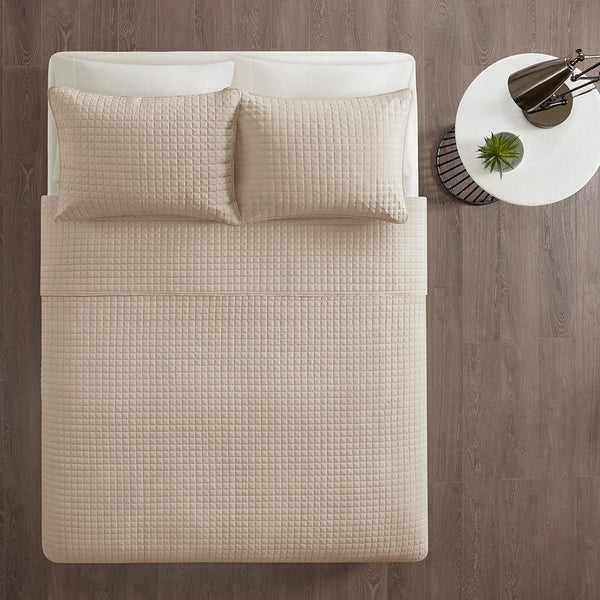 English Elm 3 Piece Otto Reversible Quilt Set King/Cal King Ultra-Soft Microfiber Quilted Check Pattern Comfort khaki 13.39 L x 15.75 W x 7.09 H B035128993