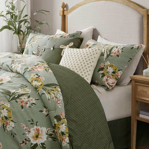 English Elm 7-piece Cal King Vintage Floral Comforter Set with Reversible Stripe and Bed Skirt B035P440214