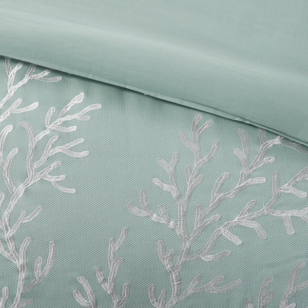 English Elm Oversized Cotton Jacquard Comforter Set with Embroidered Coral Motif and Pieced White Border Full Aqua 22.83 L x 15.16 W x 21.26 H B03595757