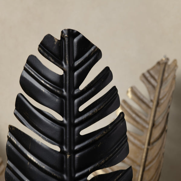 Crestview Collection 34"H Striking Black And Gold Embossed Palm Fronds Table Lamp – Elegant Design & Warm Glow   Cvazer179