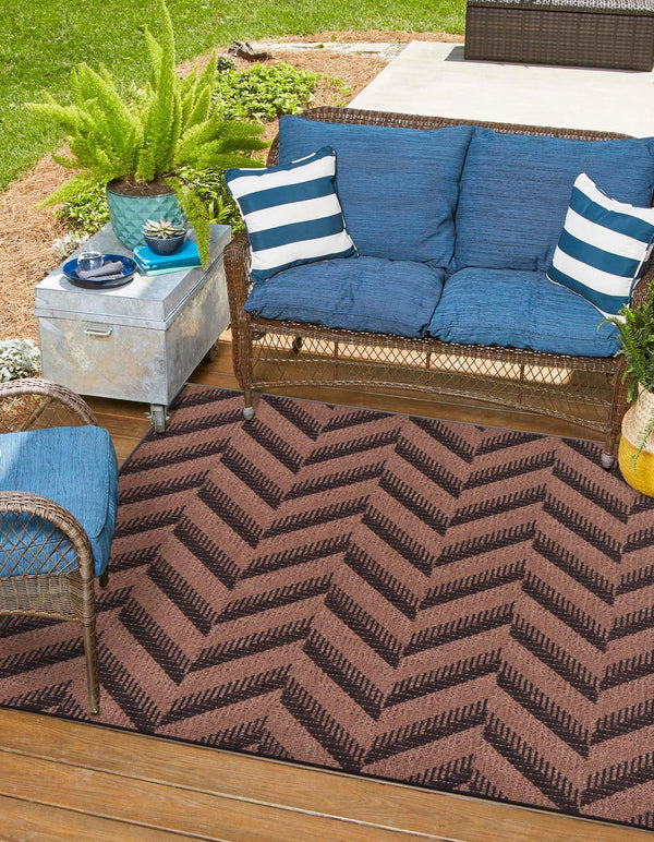 Unique Loom Outdoor Modern Chevron Machine Made Geometric Rug Brown, Brown/Black 5' 4" x 6' 1"