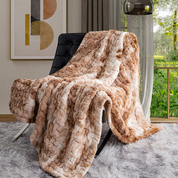 English Elm 50X60" Luxurious Faux Fur Throw Blanket – Cozy, Stylish Accent For Any Room, Easy Care & Versatile B035P243958