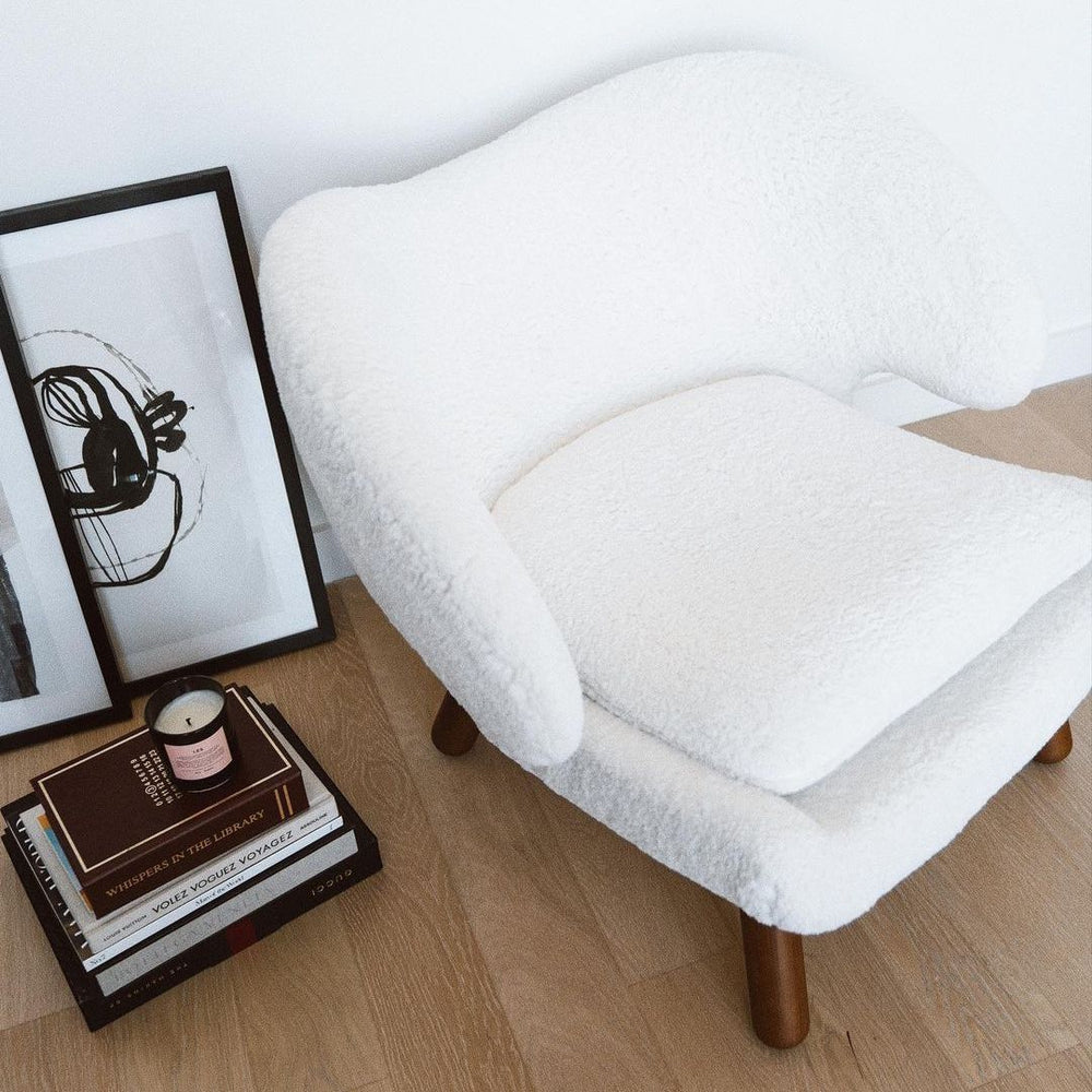 English Elm Pelican Accent Chair Sherpa Upholstered Organic Sculptural Mid-century Walnut Legs Lounge B353P450647