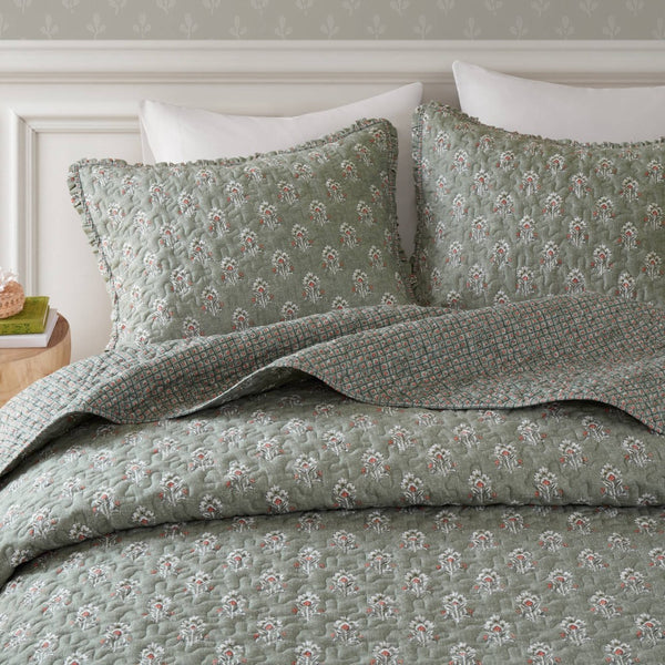 English Elm 3-piece King Quilt Set Ruffle Trim Vermicelli Stitching Soft Polyester Bohemian Bedding Sage Green B035P408231