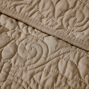 JLA Home Madison Park - Oversized Quilted Throw with Quebec Stitch Pattern, Plush Cotton Fill for Cozy Layering & Décor Texture Khaki MP50-2984